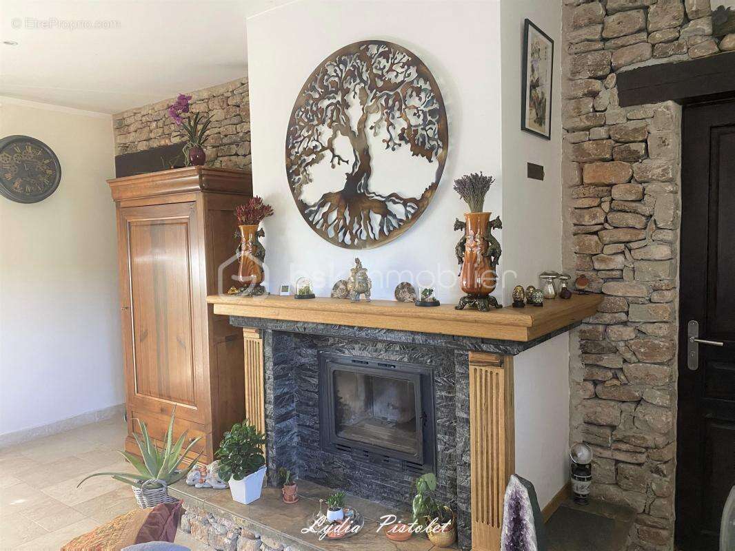 NOUVEAU - EN EXCLUSIVITÉ À Apt en Luberon (84400) - Une maison récente au charme authentique de la Provence - photo 15