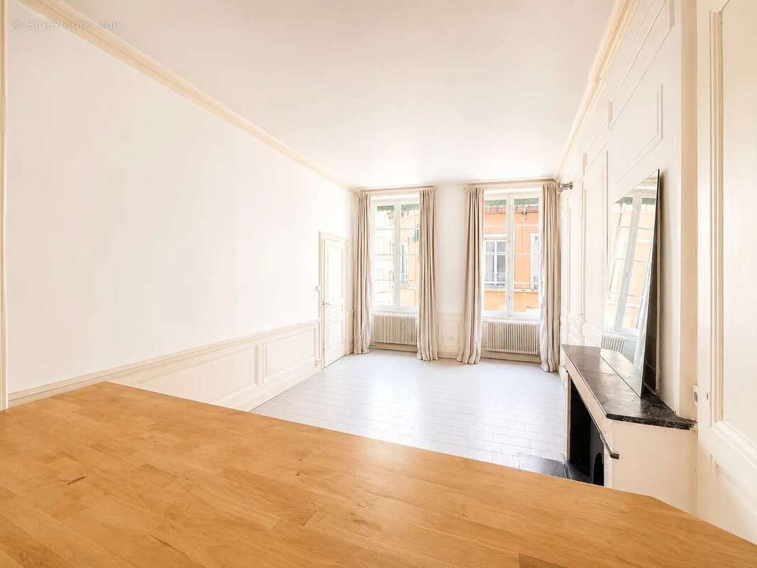 Appartement à LYON-1E
