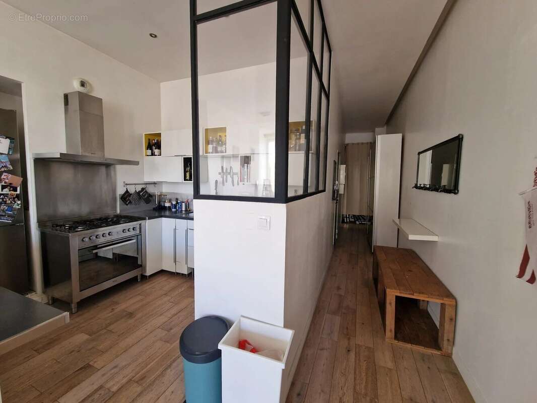 Appartement à MARSEILLE-6E