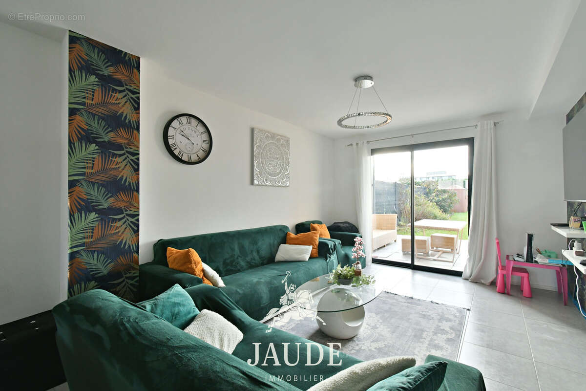 Maison mitoyenne (2018) de 121 m2 avec jardin clos   Cébazat - photo 3