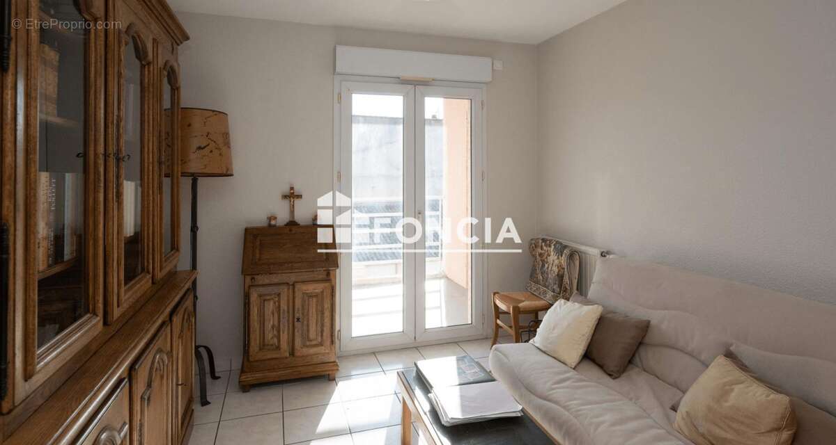 TAIN L'HERMITAGE, place du Taurobole, agréable appartement de 93.55 m2 avec garage - photo 10