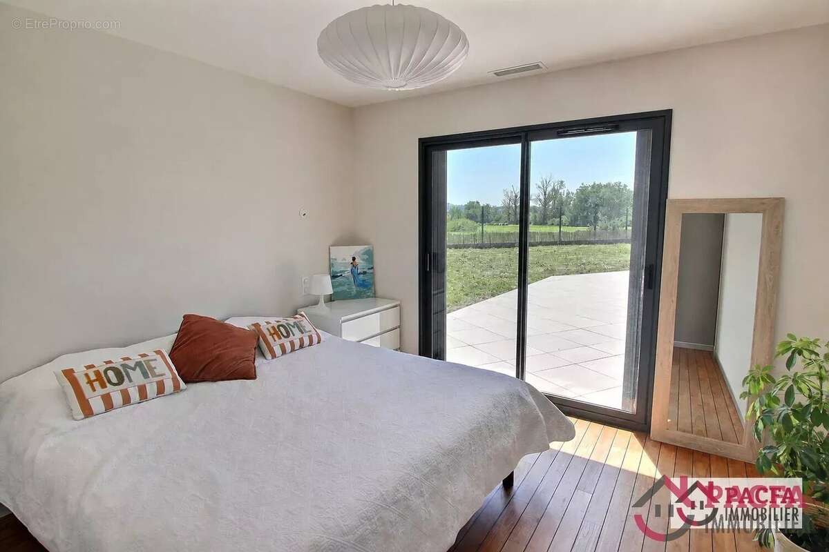 Villa moderne de plain-pied 220 m² -CASTRES - photo 9