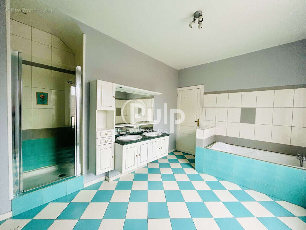 Maison à SIN-LE-NOBLE