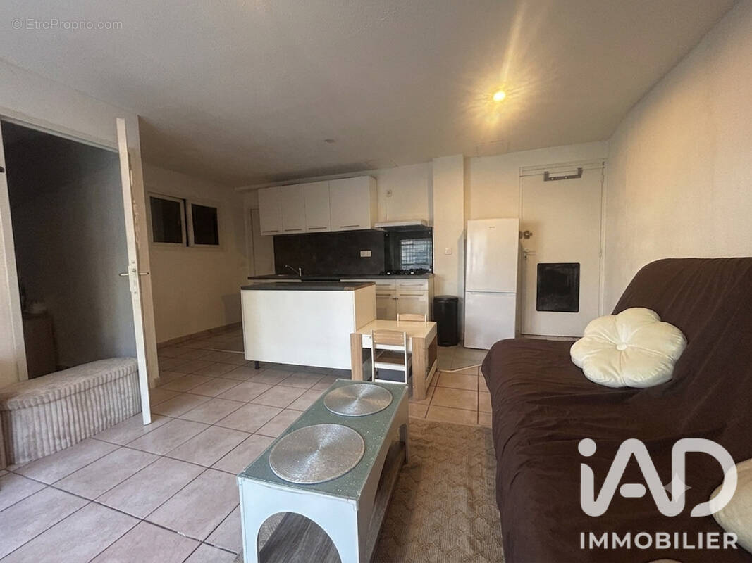 Photo 1 - Appartement à SAINT-LAURENT-DE-LA-SALANQUE