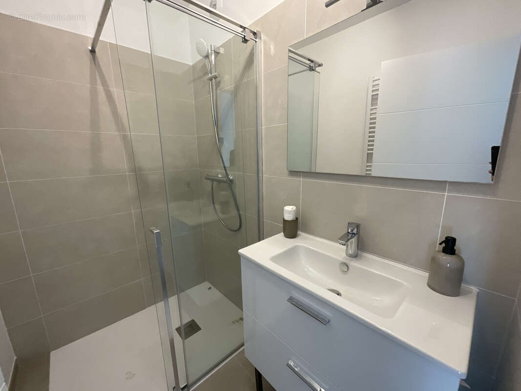 Appartement à VILLENEUVE-LOUBET