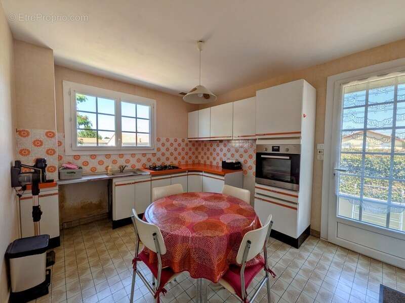 Maison à vendre 110m² saint pierre des echaubrognes (79) - photo 3