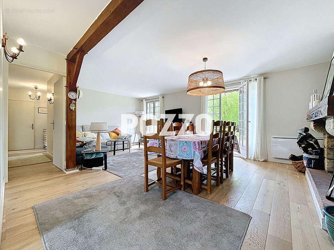 Maison à SAINT-GATIEN-DES-BOIS