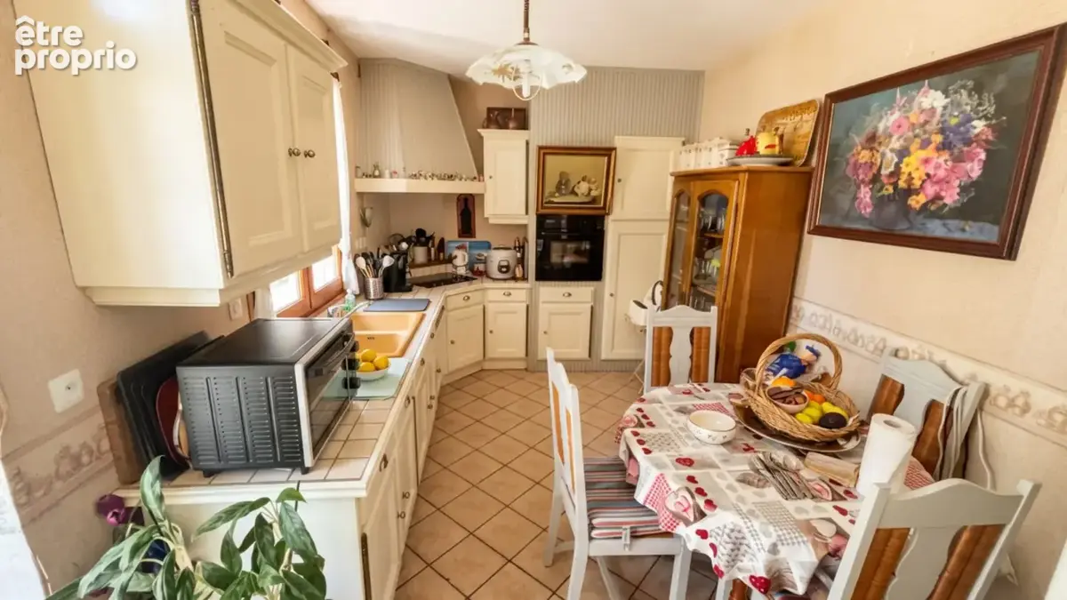 Maison 5 pièces 110 m² à vendre à Le Bourgneuf-La-Foret (53410) - photo 4