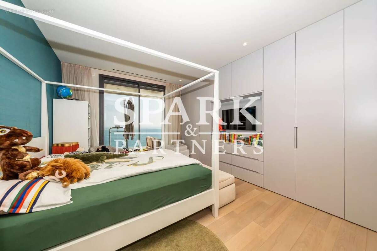 Appartement à ROQUEBRUNE-CAP-MARTIN