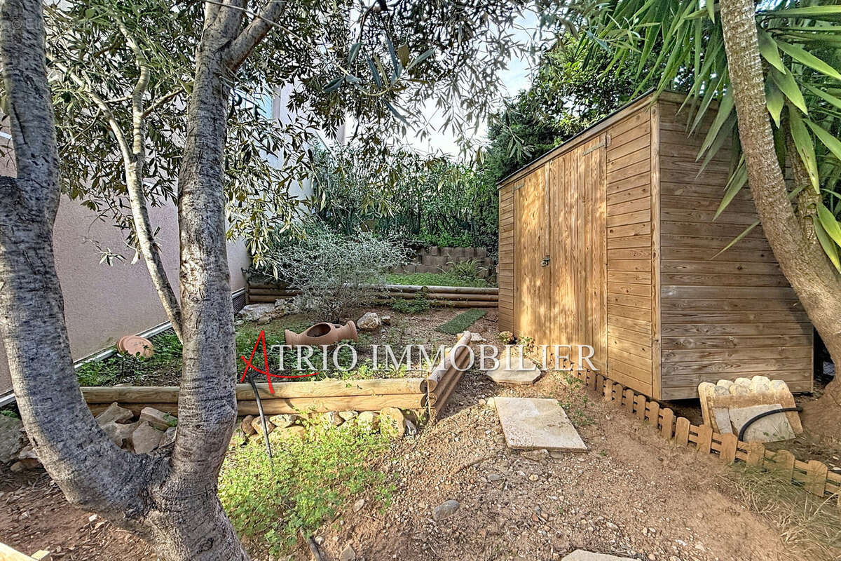 Appartement à SAINT-LAURENT-DU-VAR