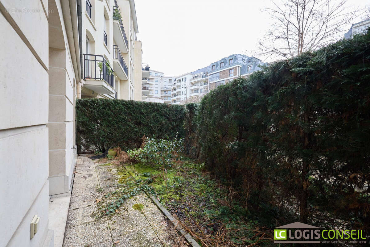 Appartement à BOURG-LA-REINE