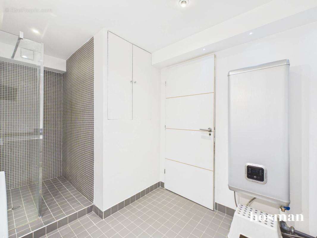 Appartement à PARIS-3E