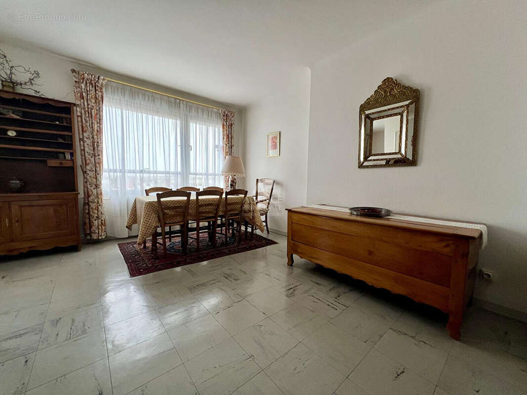 Appartement à HOUILLES