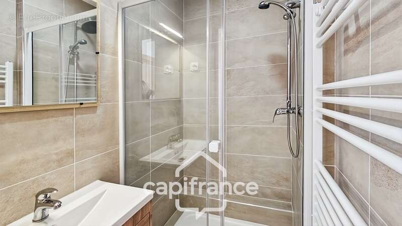 Maison familiale proche Dammartin-en-Goële entièrement rénovée- 115 m² -jardin-Au calme - photo 8