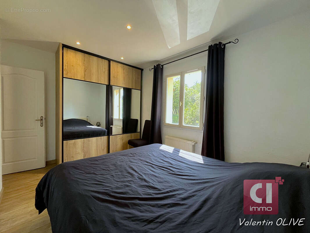 Maison à MEOUNES-LES-MONTRIEUX