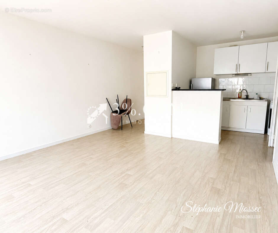 Appartement T2 de 40,93 m2   Balcon sud   Parking - photo 5