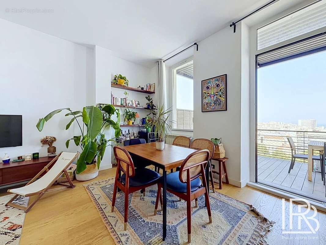Appartement à Marseille-7e  - photo 5