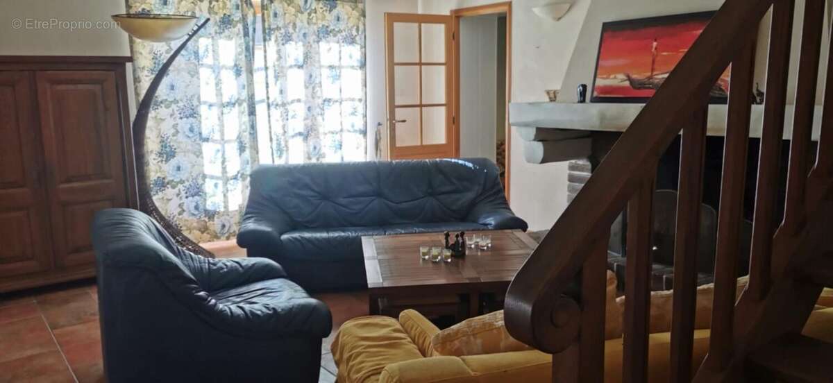 Maison à SAINT-GEORGES-DE-LA-COUEE