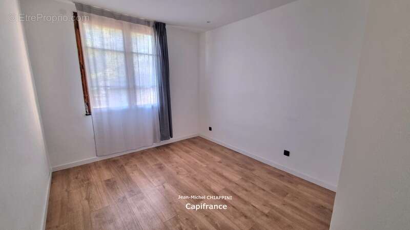 Appartement à MARSEILLE-11E