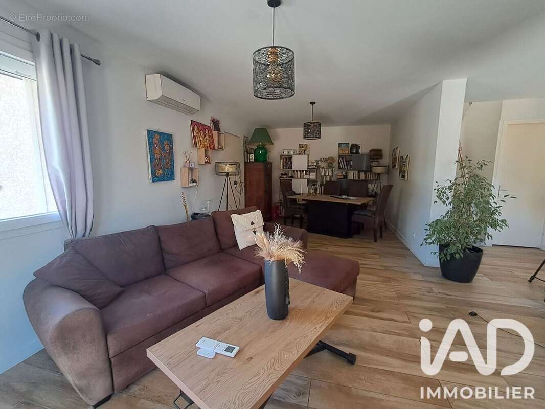 Maison 133 m² à Roubia  - photo 4