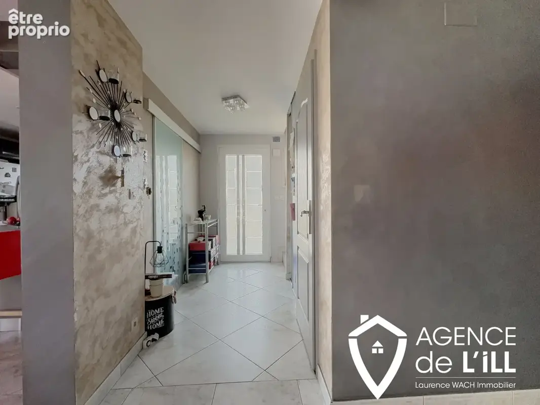 Maison 137 m2 sur 570 m2 de terrain à Balgau avec potentiel d’habitation et de location - photo 3