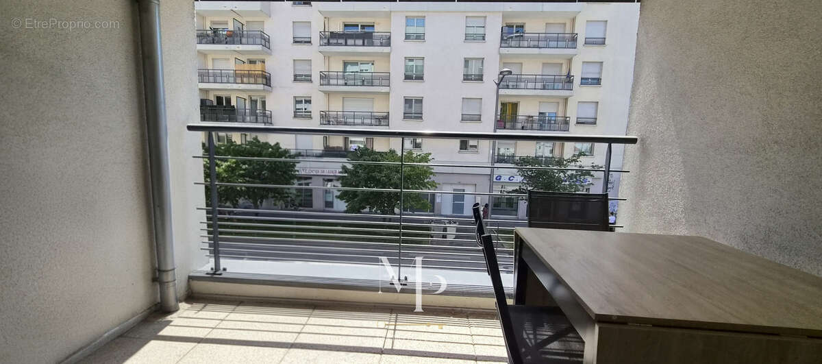 Jolie T3 de 66 m2 dans une résidence sécurisée avec garage - photo 5
