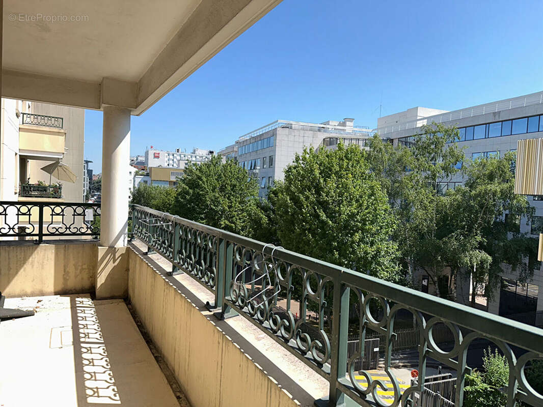 Appartement à MONTROUGE