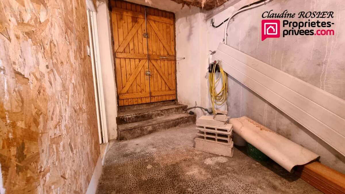 Maison à BESSE-SUR-ISSOLE