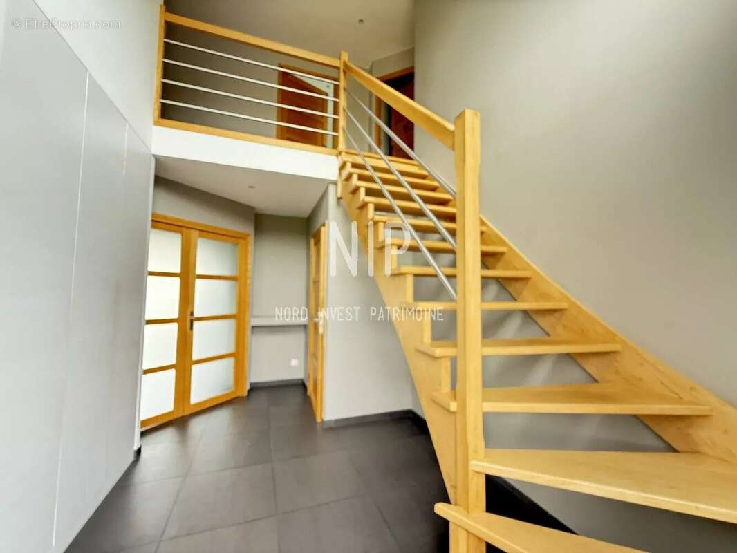 Maison contemporaine 4 chambres sur 1115 m2 - photo 8