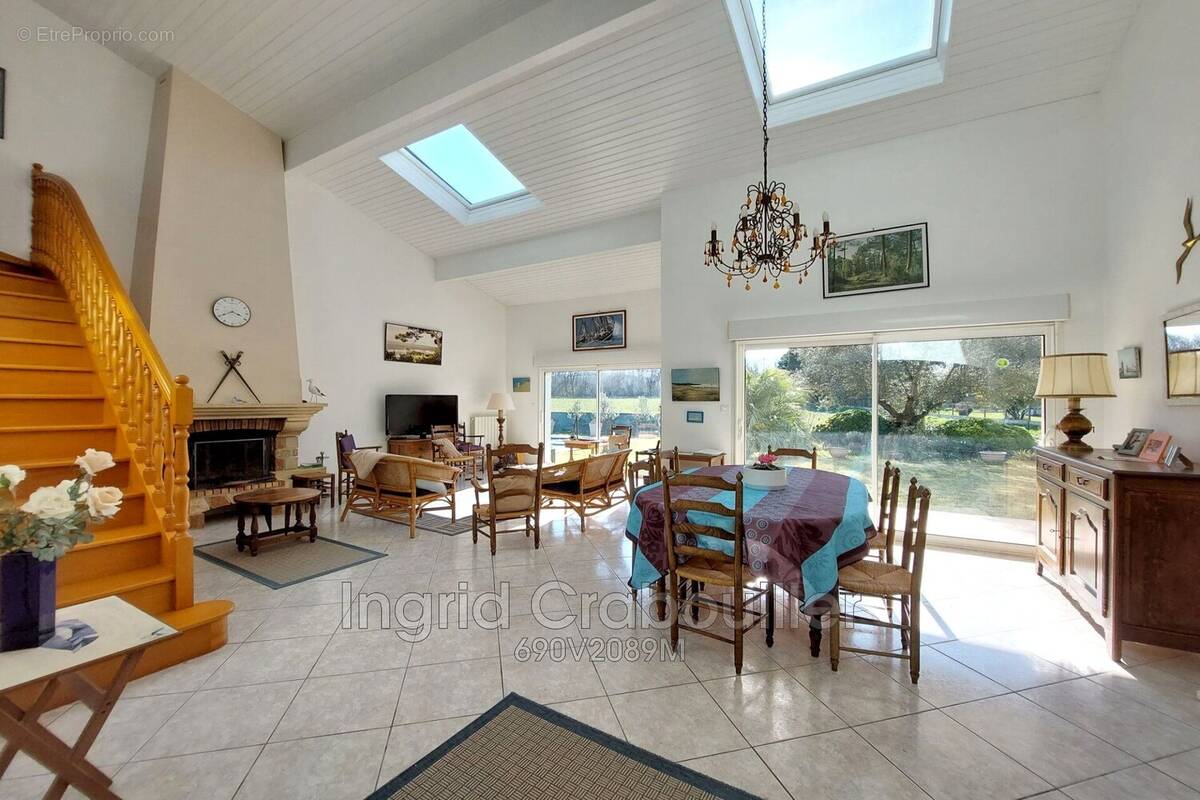 Maison à SAINT-SULPICE-DE-ROYAN