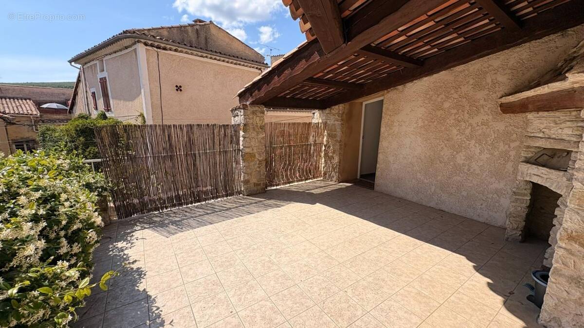 Maison à SAINT-ETIENNE-LES-ORGUES