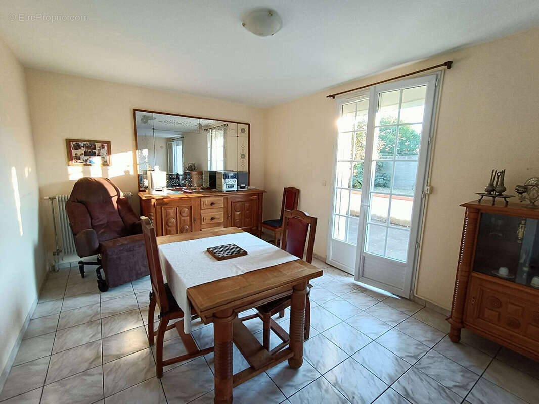 Maison à TONNAY-CHARENTE