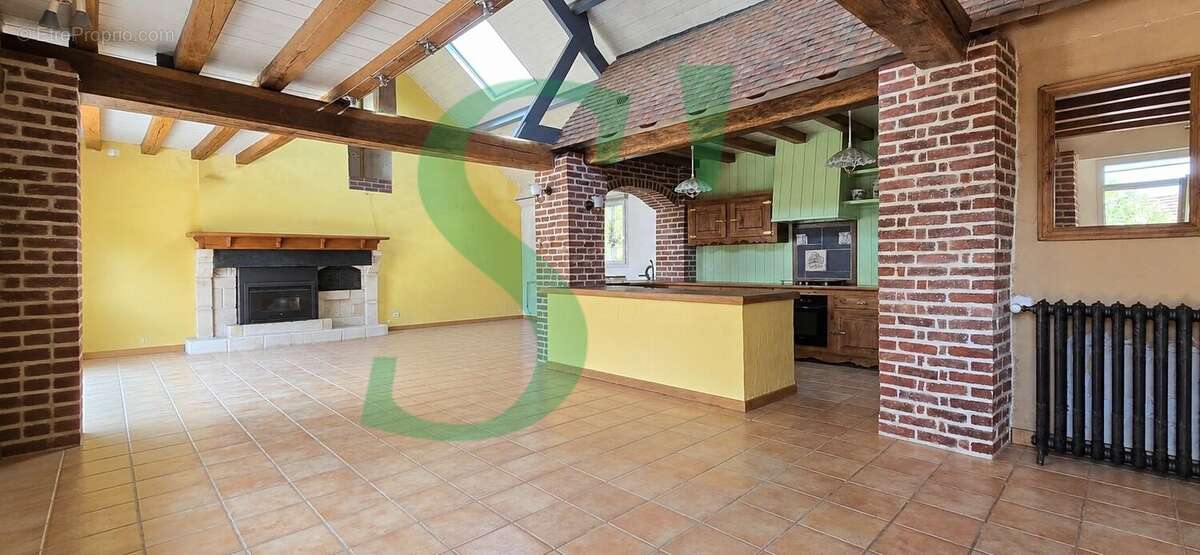 Maison 240 m² à Auneuil  - photo 3