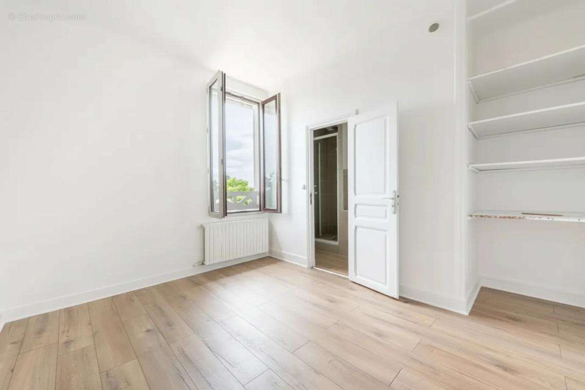 Appartement 87 m² terrain et bâtisse aux Mureaux - photo 9