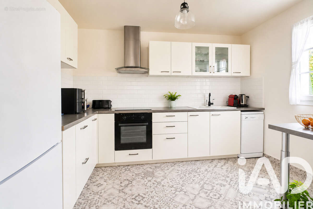 Maison 83 m² à Mello  - photo 5