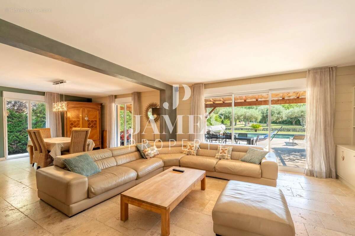Maison 462 m² à Saint-Remy-De-Provence  - photo 6