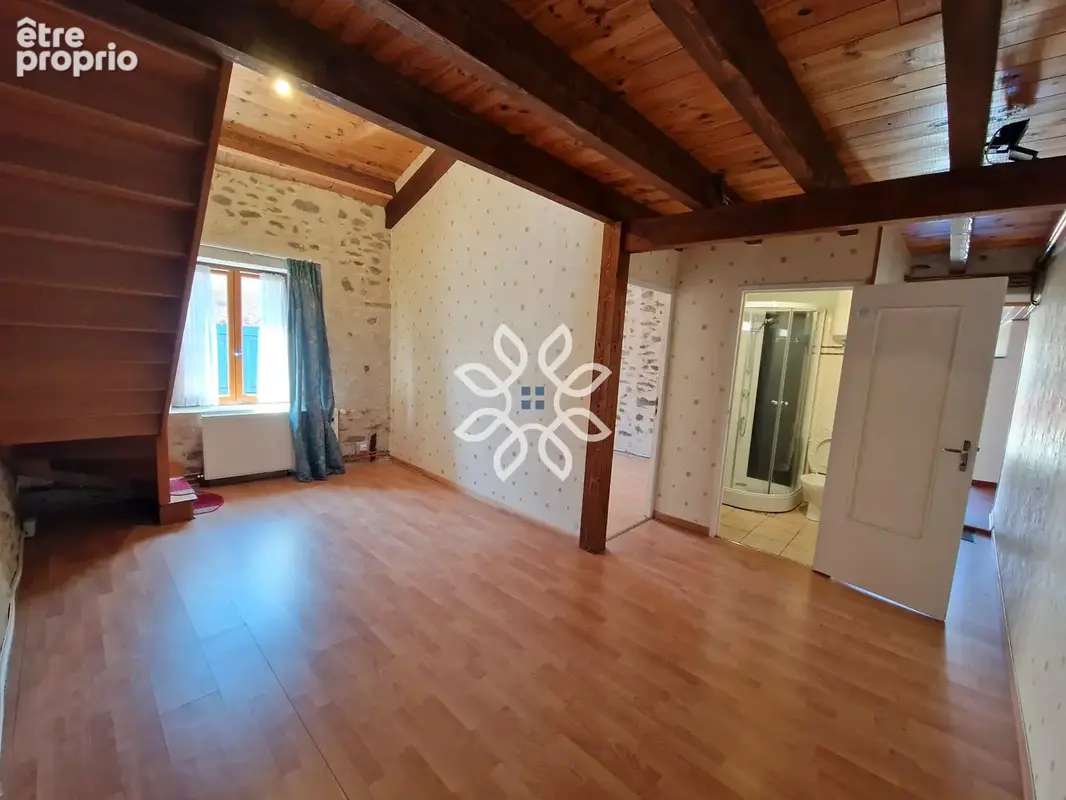 Maison en pierre de caractère au cœur de Lamothe - photo 8