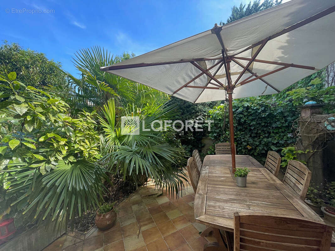 Maison à LE PERREUX-SUR-MARNE