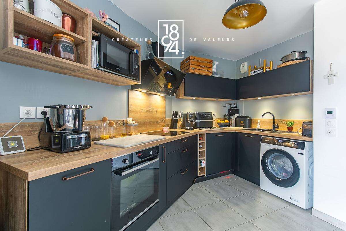 Appartement à MEYREUIL