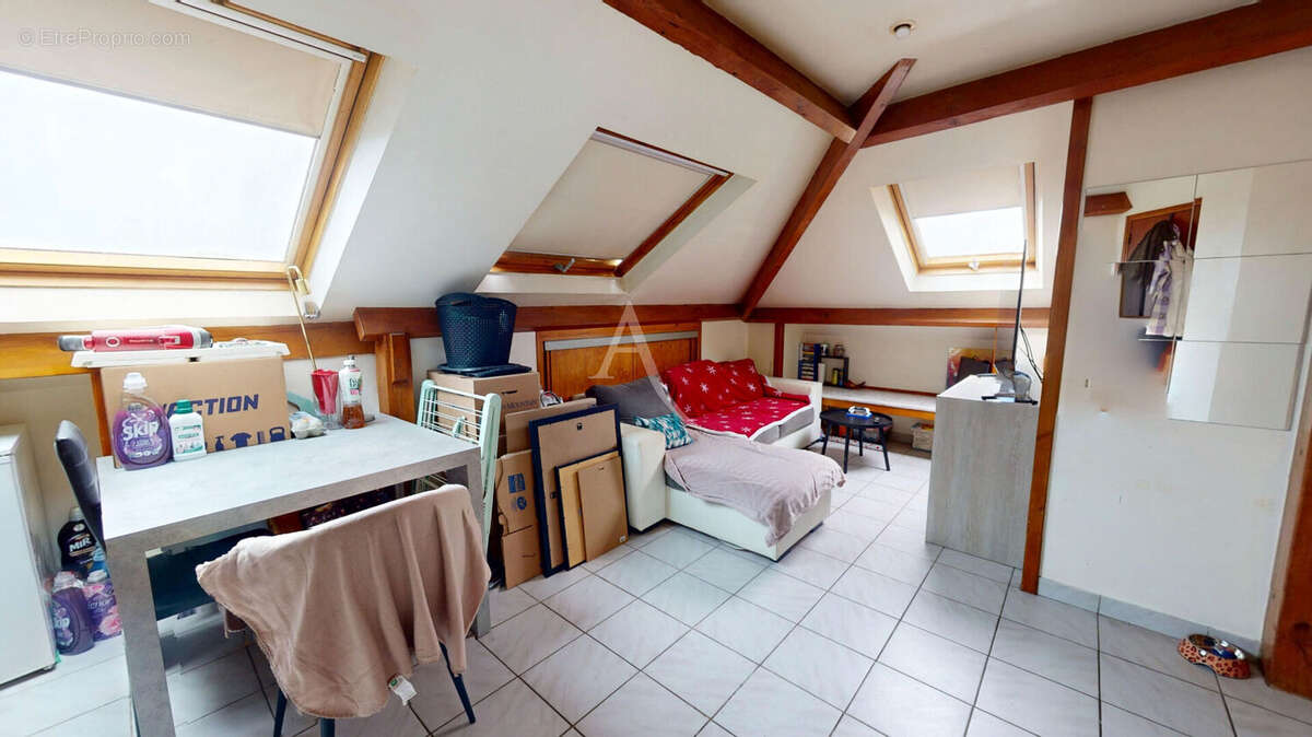 Appartement à PARAY-VIEILLE-POSTE