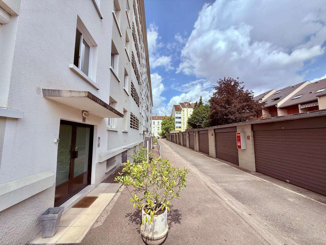 Idéal Investisseur : Vendu Loué DIJON WILSON – Appartement T3 avec balcon, garage et cave - photo 2