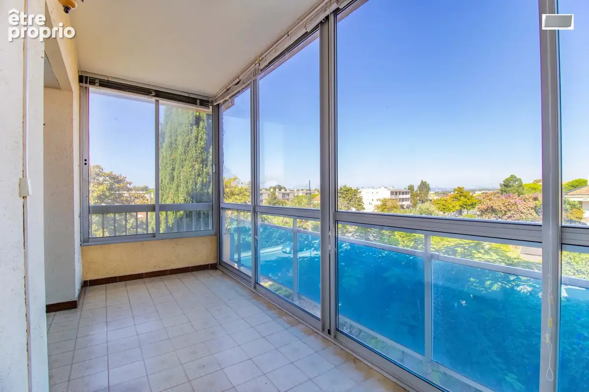Appartement à SIX-FOURS-LES-PLAGES