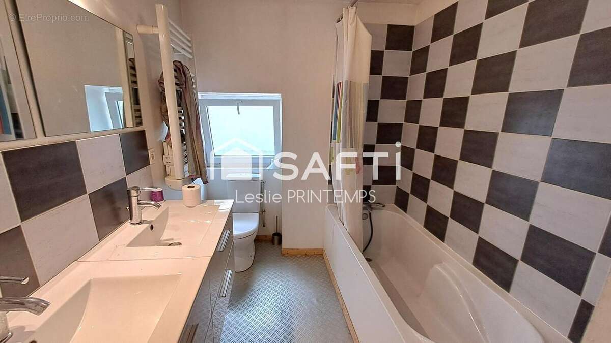 Photo 7 - Maison à LE BUSSEAU