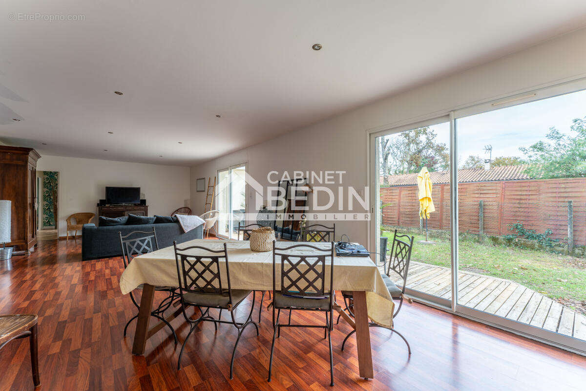 Maison à GUJAN-MESTRAS