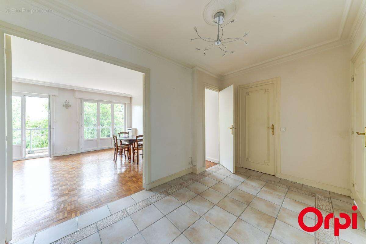 Appartement à CALUIRE-ET-CUIRE