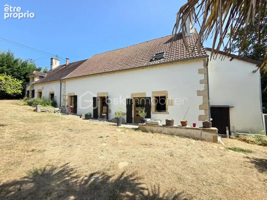 Magnifique Corps de ferme de 222m³ avec piscine et dépendances - photo 27