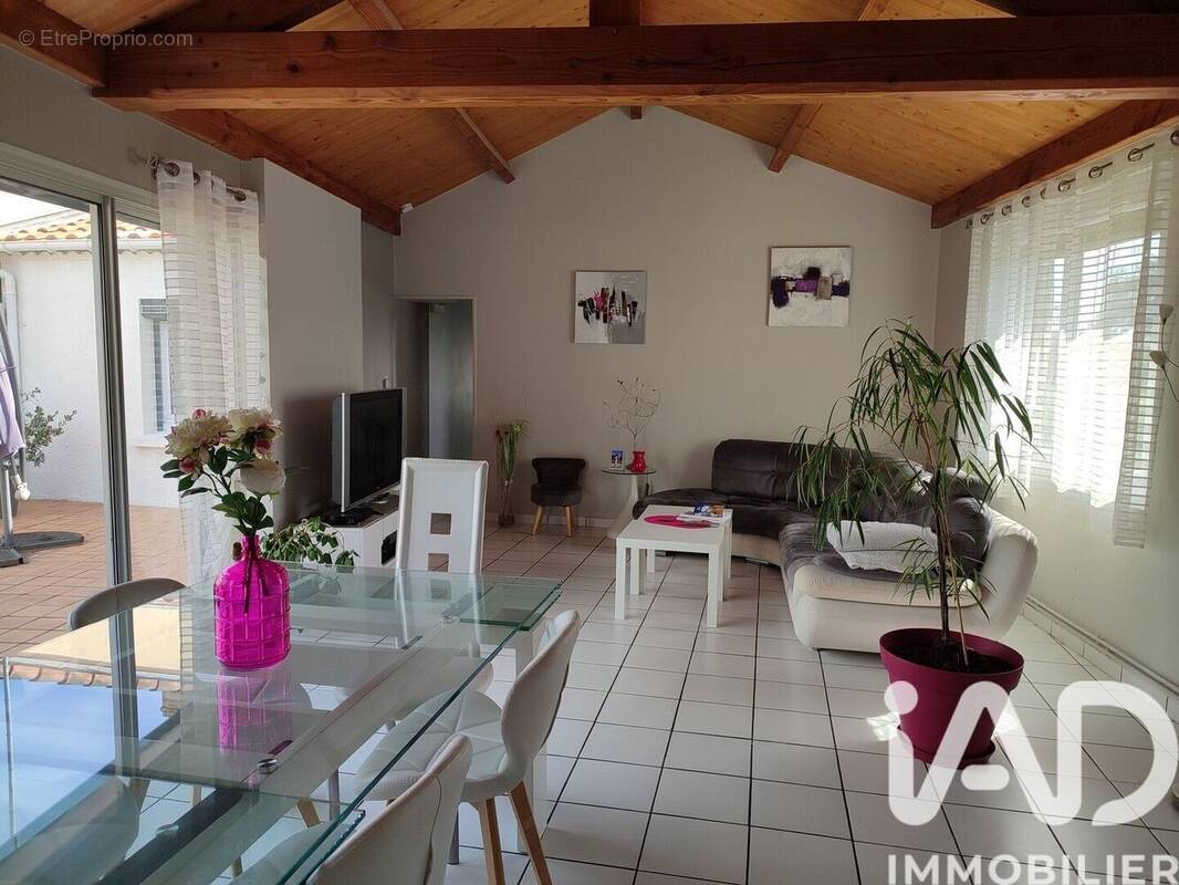 Photo 1 - Maison à SAINT-MICHEL-CHEF-CHEF