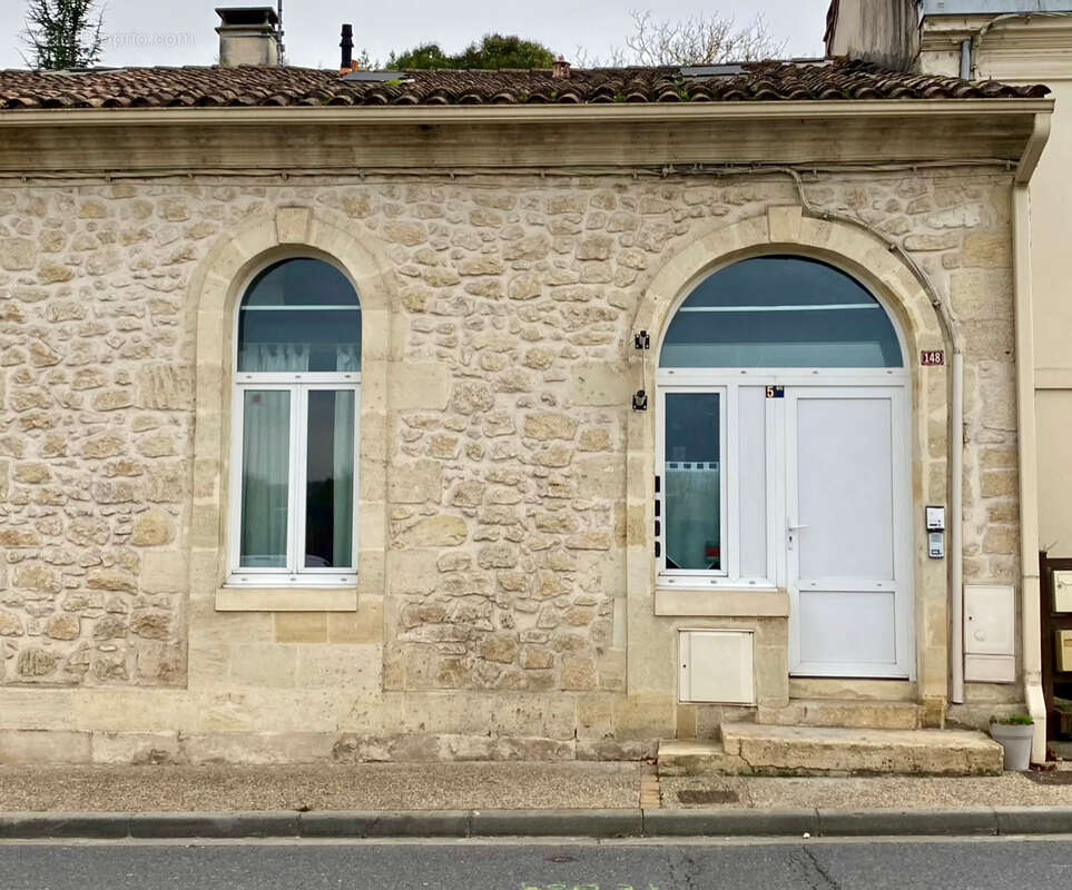 Maison à SAINT-EMILION