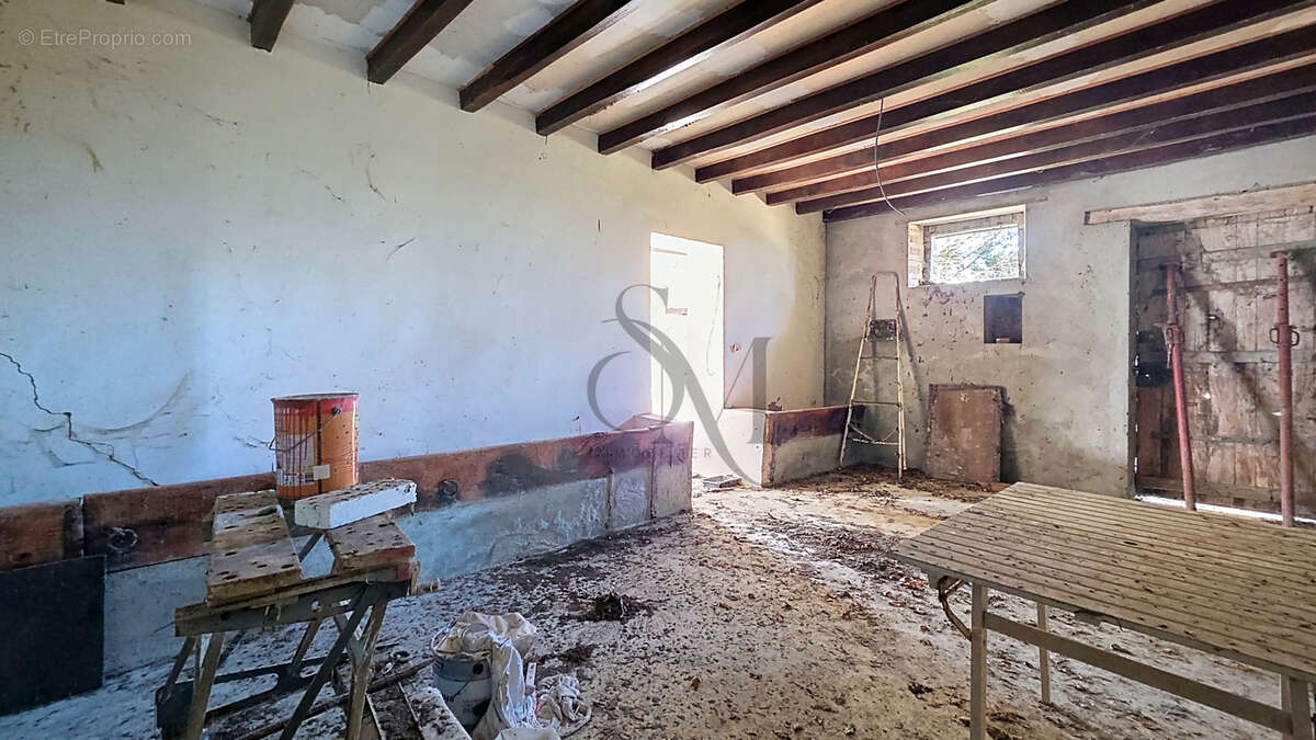 Autre à PERS-EN-GATINAIS