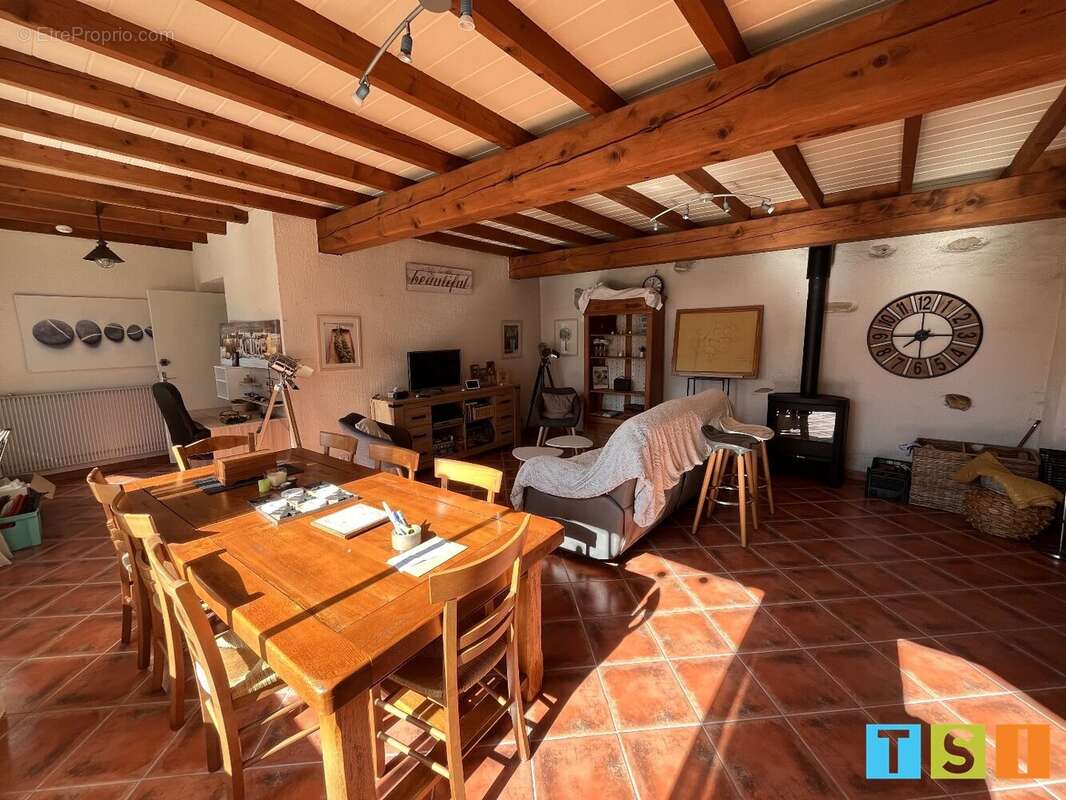 Maison à SAINT-MARCET